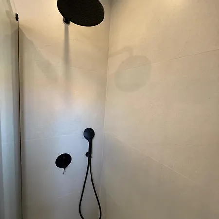 & Apartment Mlini