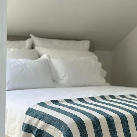 & Διαμέρισμα *