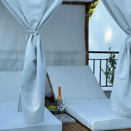 & - Sea View Terrace & Parking