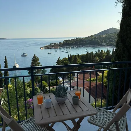 & Διαμέρισμα